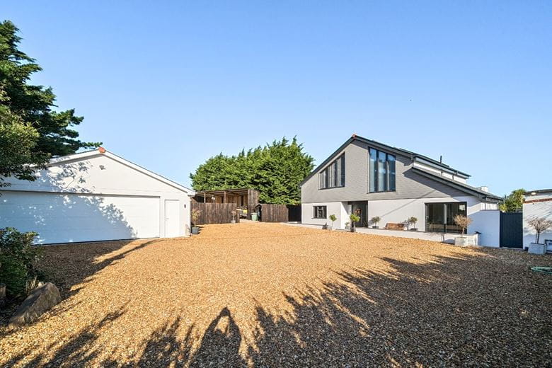 5 bedroom house, St. Breock, Wadebridge PL27 - Available