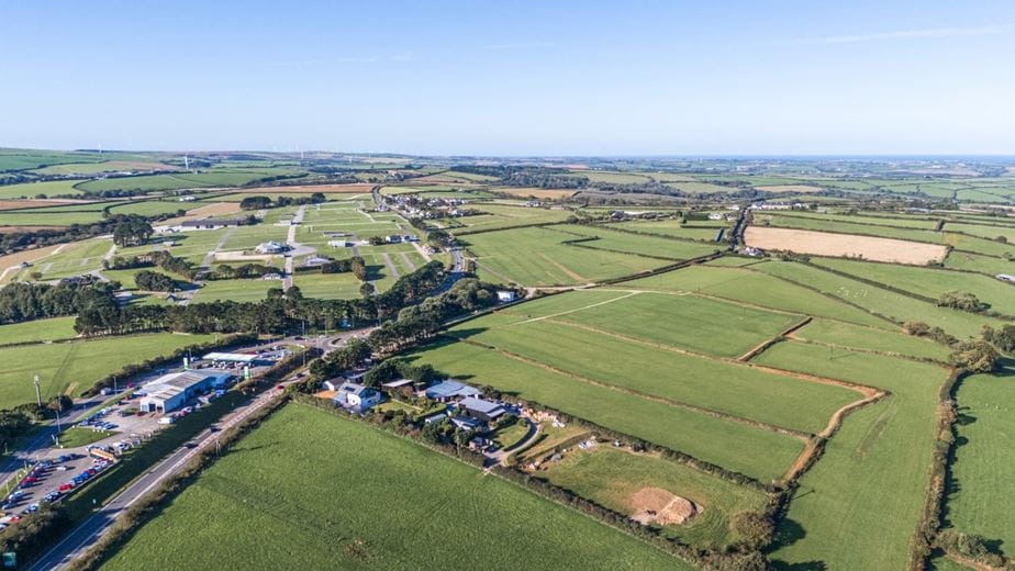 5 bedroom house, St. Breock, Wadebridge PL27 - Available