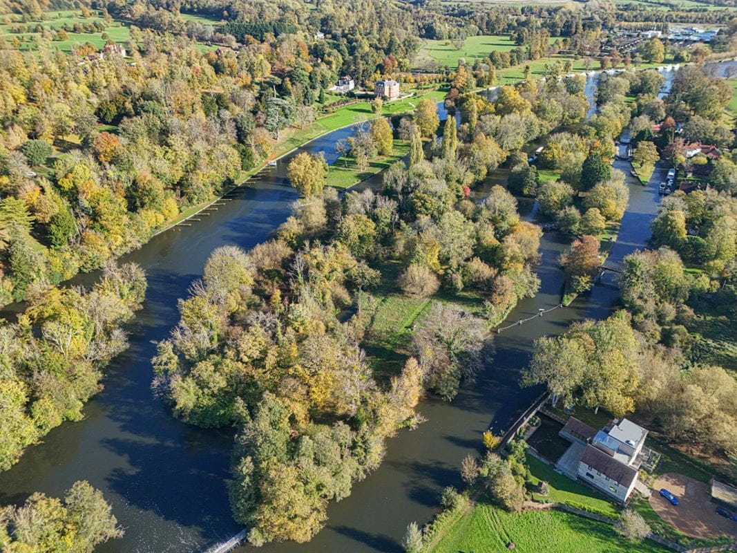  Land, Hurley Lock, Hurley SL6 - Available