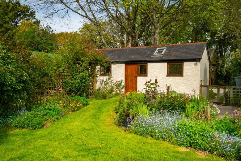 5.9 acres Farm, Pulla Cross, Truro TR4 - Sold STC