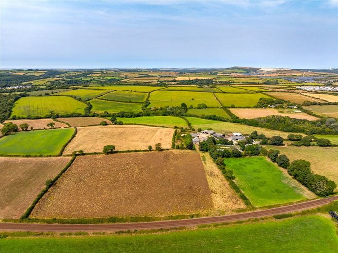 4.4 acres House, Grampound Road, Truro TR2 - Available