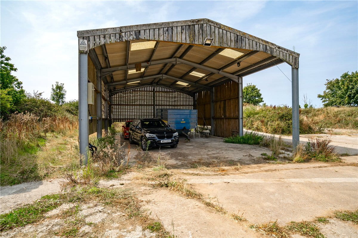 4.4 acres House, Grampound Road, Truro TR2 - Available