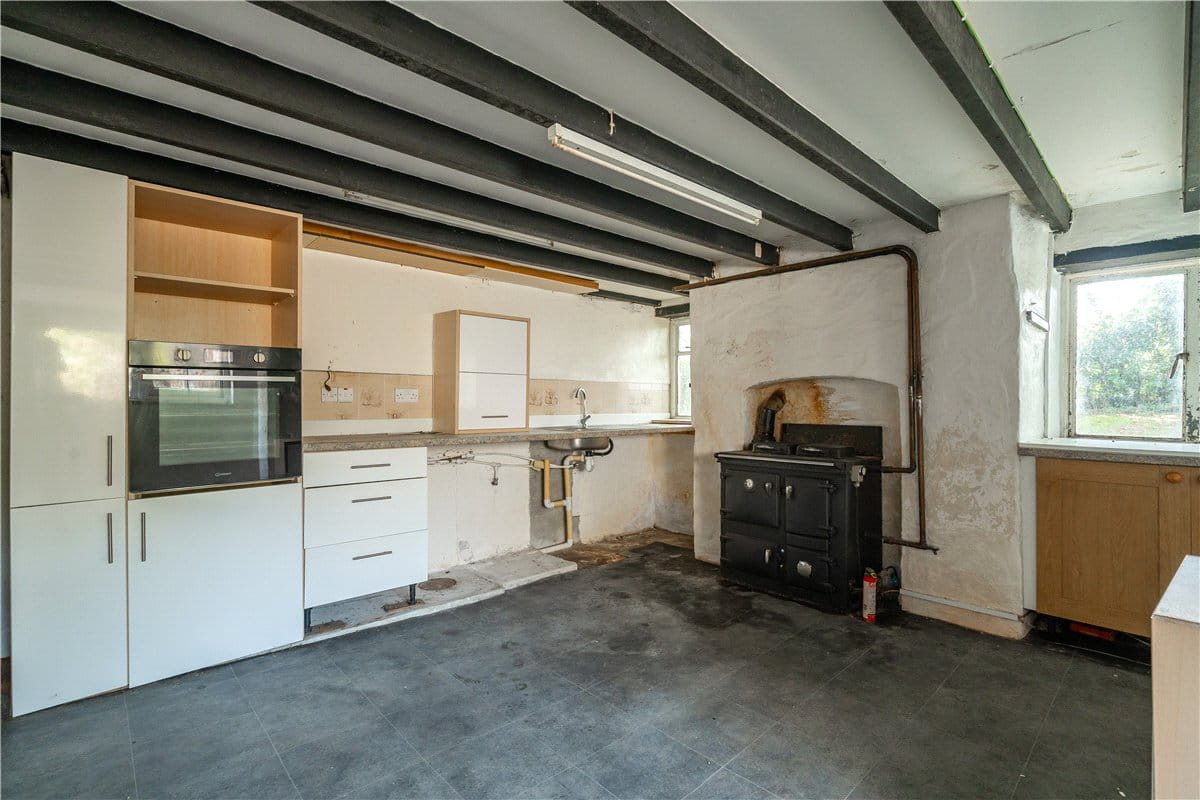 4.4 acres House, Grampound Road, Truro TR2 - Available