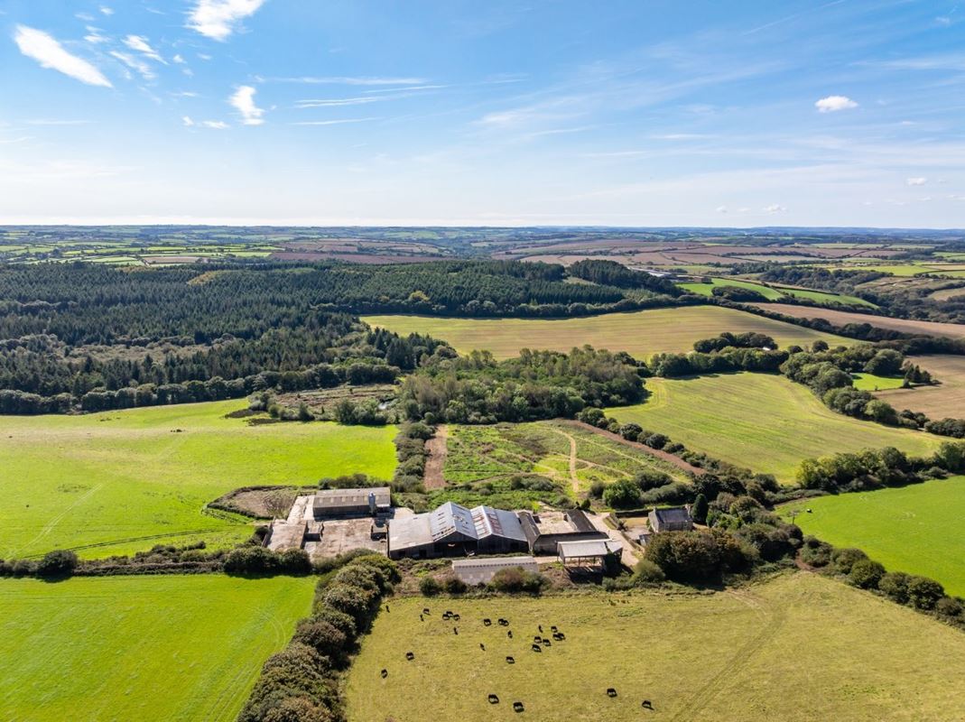 5 bedroom house, Ladock, Truro TR2 - Available