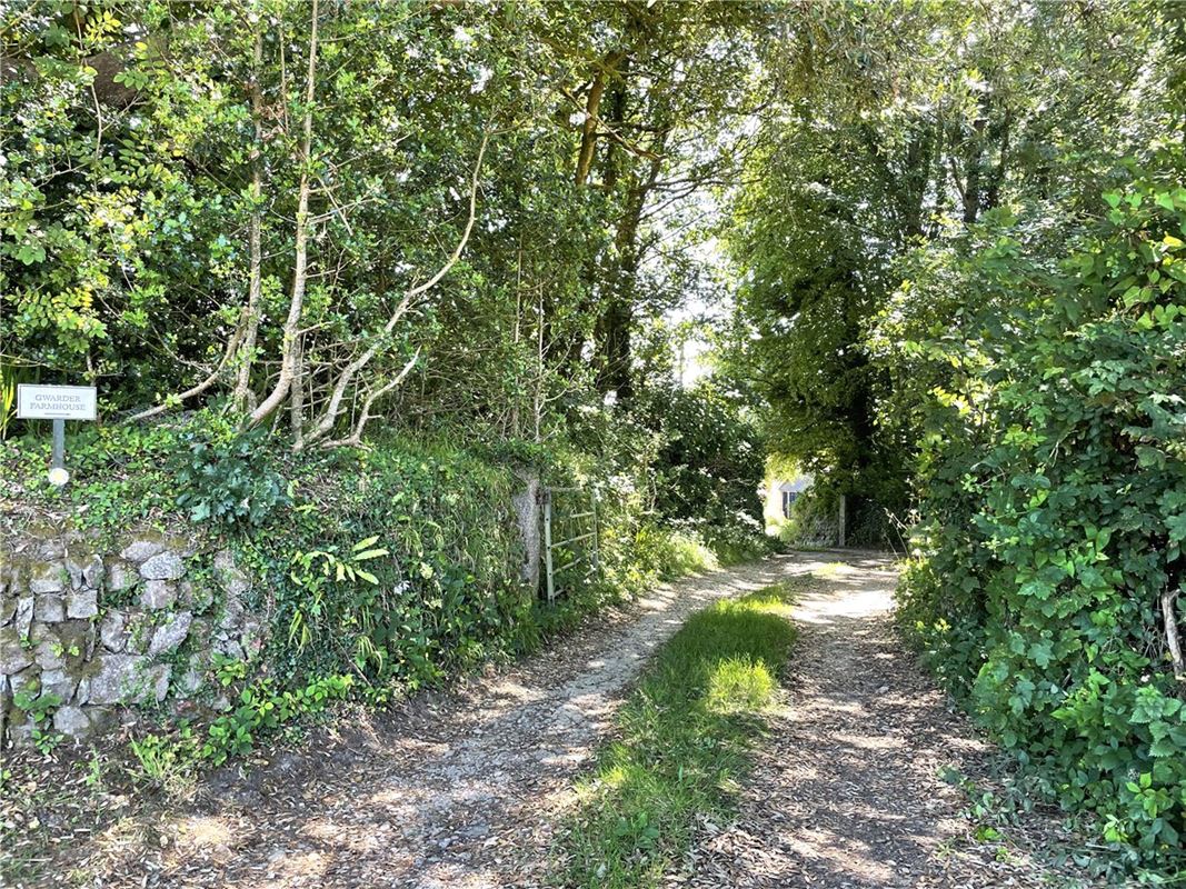  bedroom house, Enys, St. Gluvias TR10 - Available