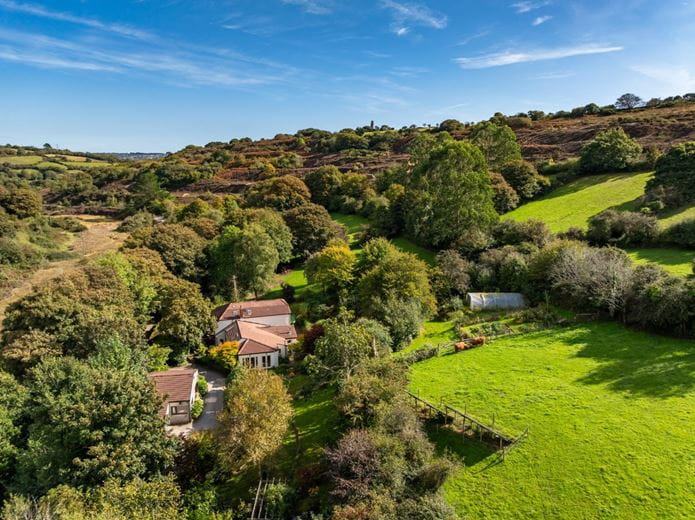 6.8 acres Farm, Hale Mills, Twelveheads TR4 - Available