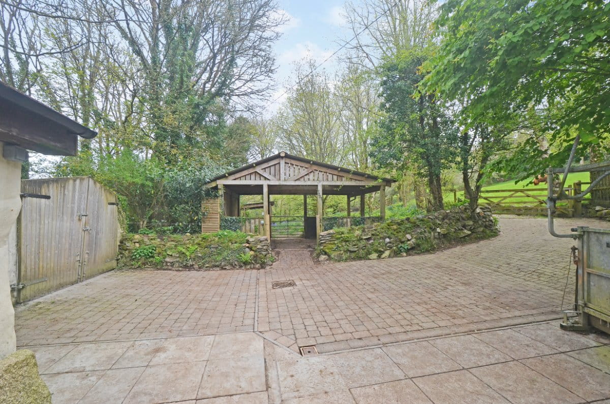 6.8 acres Farm, Hale Mills, Twelveheads TR4 - Available