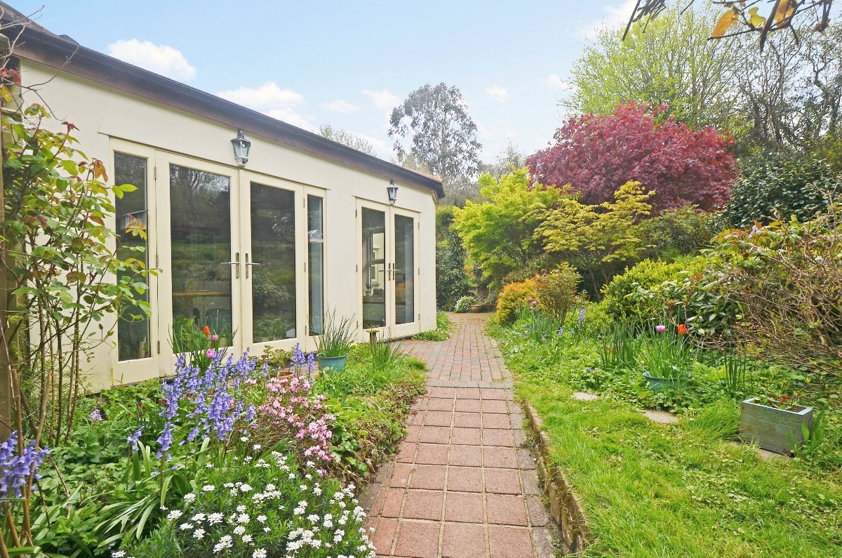 3.2 acres Farm, Hale Mills, Twelveheads TR4 - Available