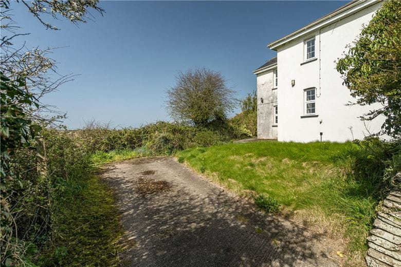 3 bedroom house, Tregony, Truro TR2 - Available