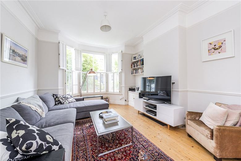 3 bedroom house, Nottingham Road, London SW17
