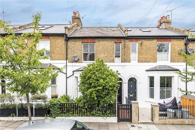3 bedroom house, Nottingham Road, London SW17