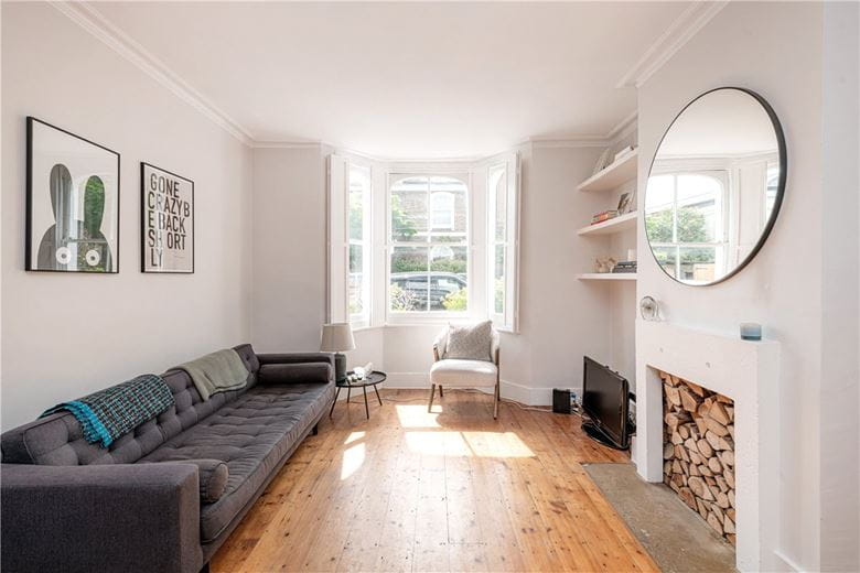 3 bedroom house, Wiseton Road, London SW17