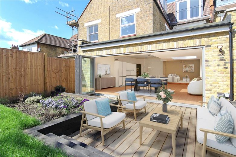 5 bedroom house, Magdalen Road, London SW18