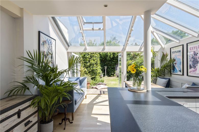 3 bedroom house, Wiseton Road, London SW17