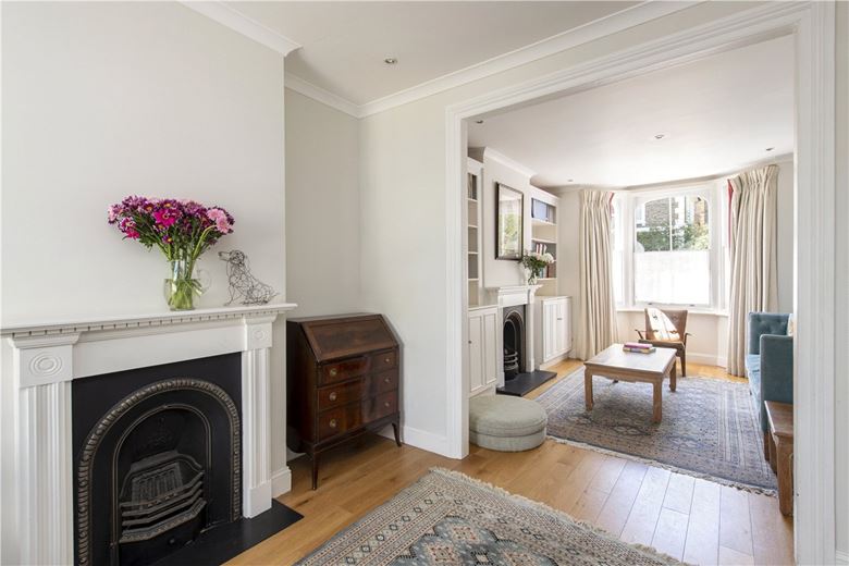 3 bedroom house, Wiseton Road, London SW17
