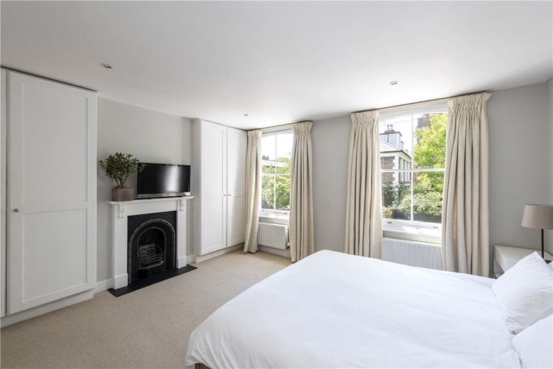 3 bedroom house, Wiseton Road, London SW17