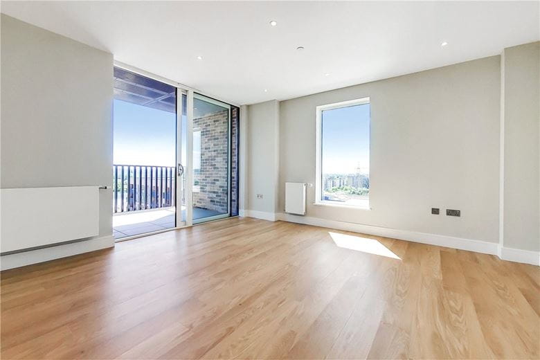 2 bedroom flat, Greyhound Parade, Wimbledon Grounds, London SW17