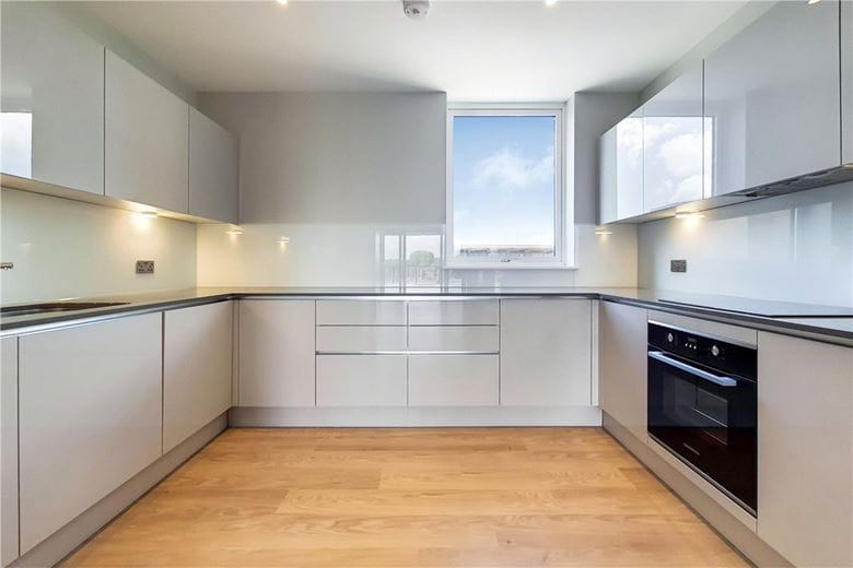 2 bedroom flat, Greyhound Parade, Wimbledon Grounds, London SW17