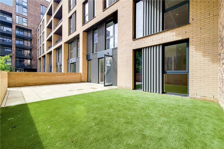 4 bedroom maisonette, Greyhound Parade, Wimbledon Grounds, London SW17