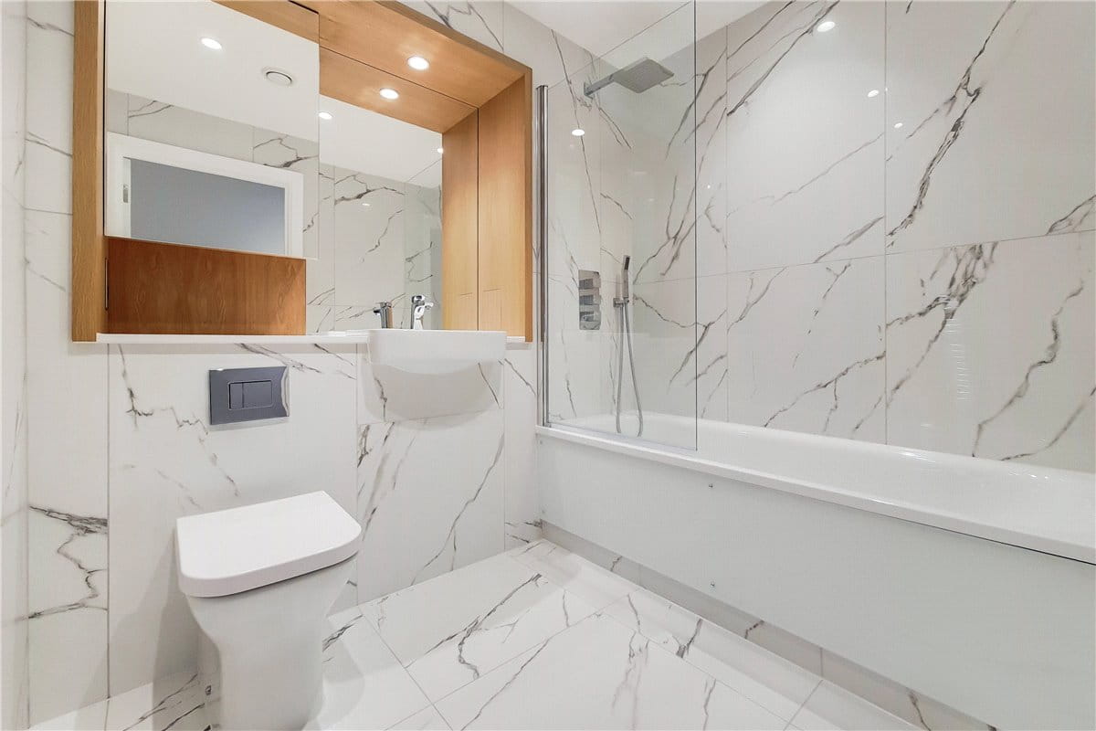 3 bedroom flat, Greyhound Parade, Wimbledon Grounds, London SW17 - Available