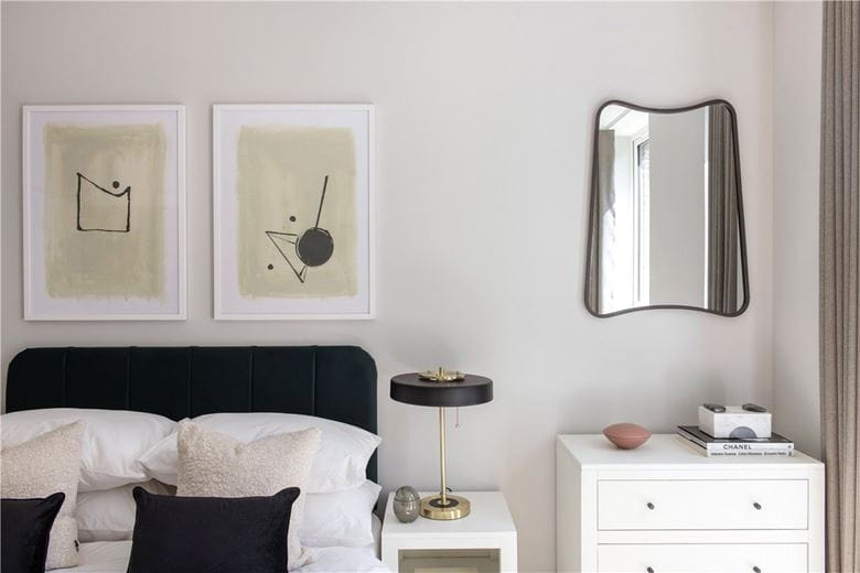 3 bedroom flat, Greyhound Parade, Wimbledon Grounds, London SW17 - Available