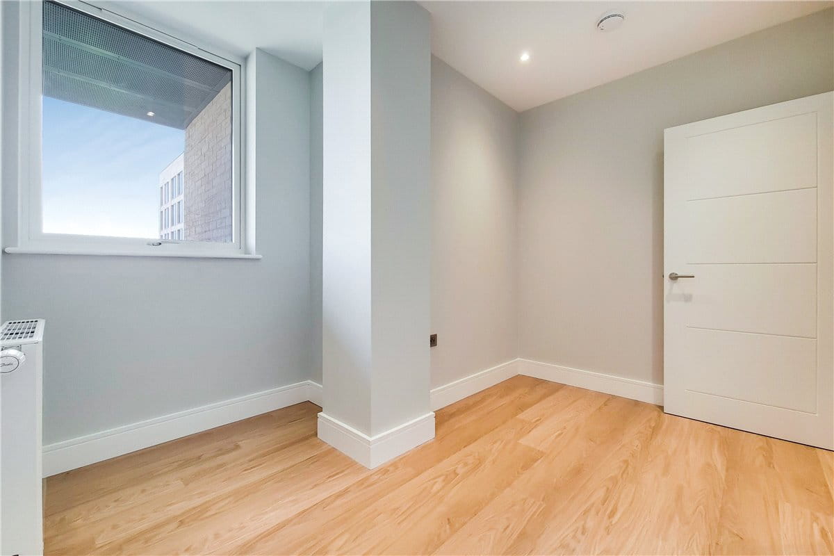 3 bedroom flat, Greyhound Parade, Wimbledon Grounds, London SW17