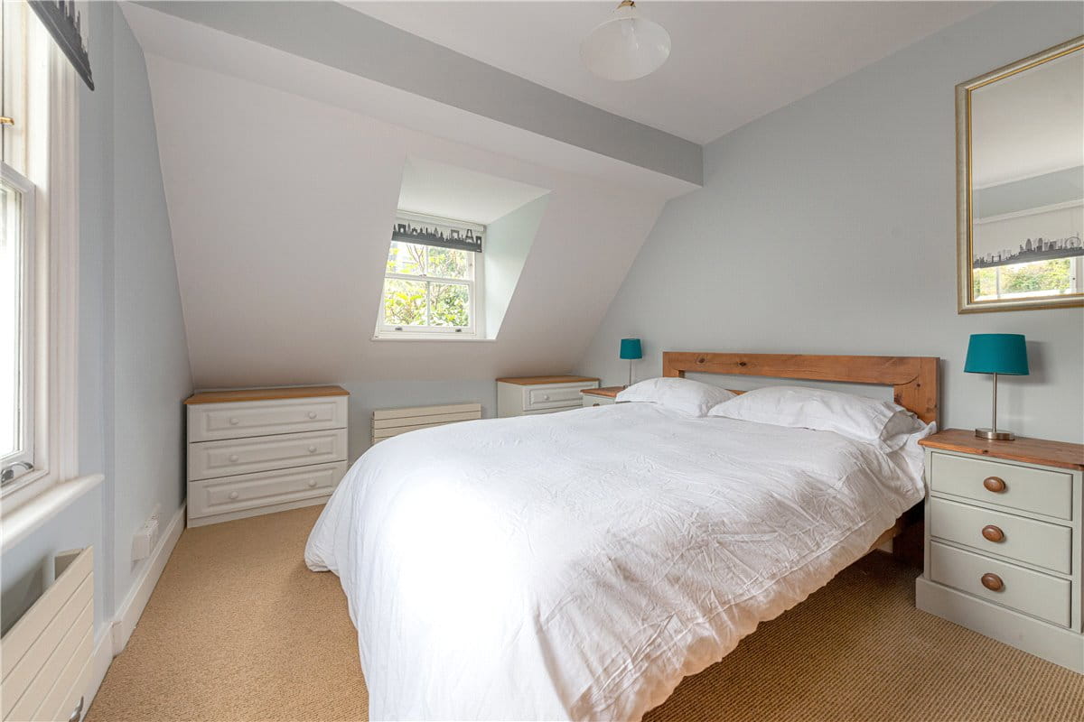 4 bedroom house, Ursula Street, London SW11 - Under Offer