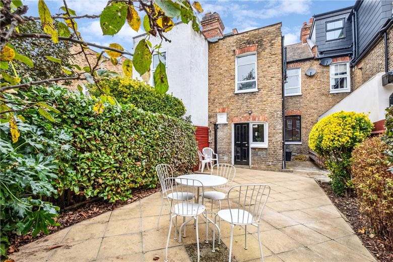 4 bedroom house, Valnay Street, London SW17 - Let Agreed