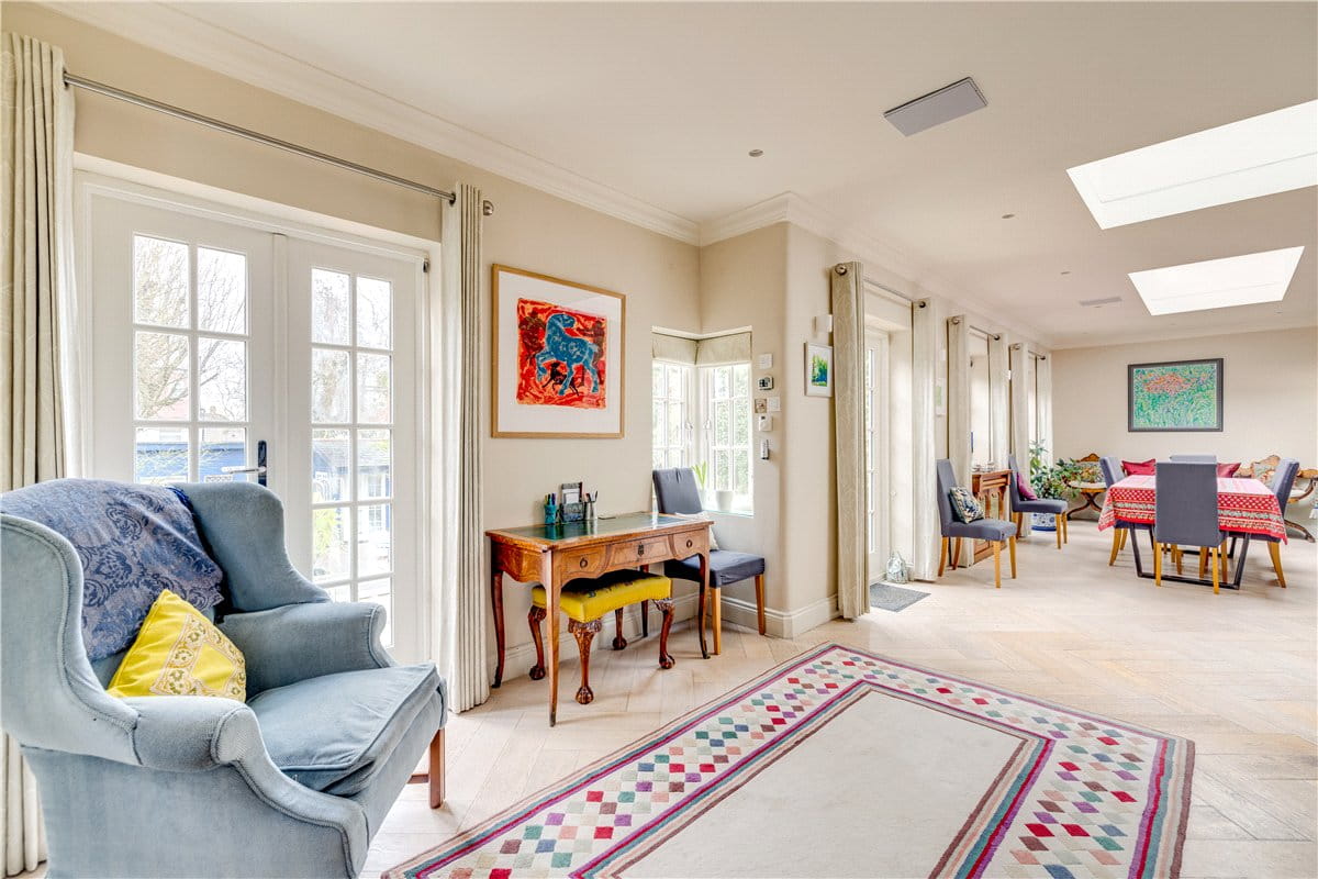 4 bedroom house, Ellerton Road, London SW18 - Available
