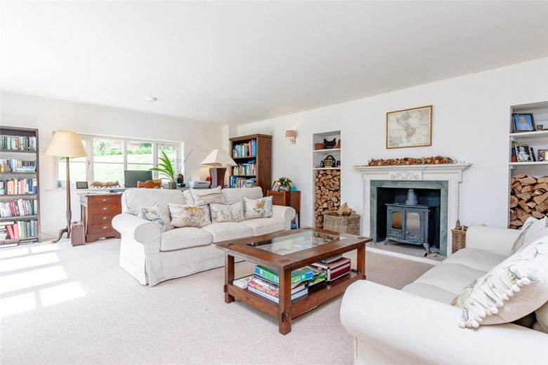 4 bedroom house, Wherwell, Andover SP11 - Available