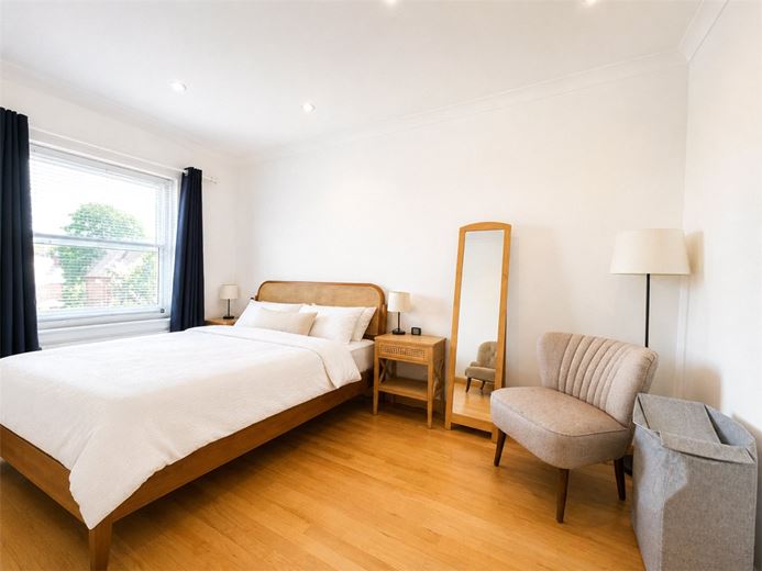 3 bedroom house, Edgar Road, Winchester SO23