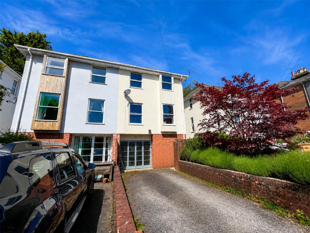 3 bedroom house, Edgar Road, Winchester SO23