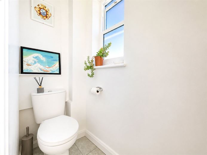 3 bedroom house, Edgar Road, Winchester SO23