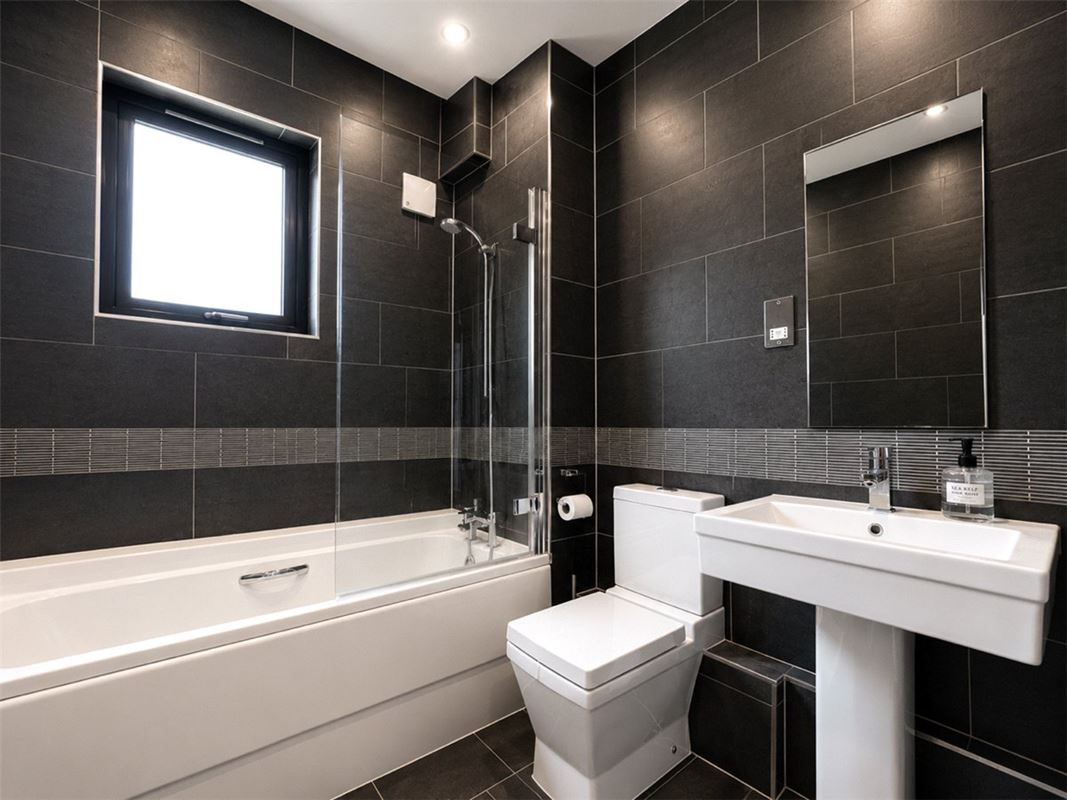 2 bedroom flat, Sparkford Road, Winchester SO22