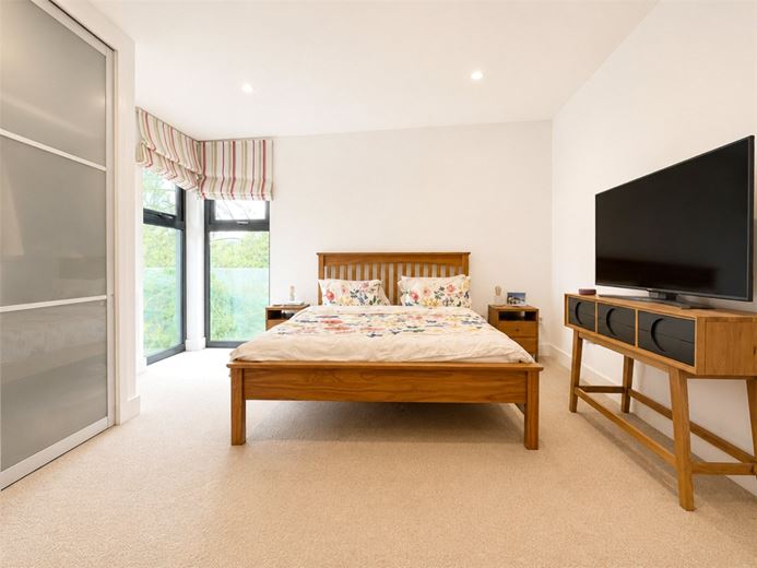 2 bedroom flat, Sparkford Road, Winchester SO22