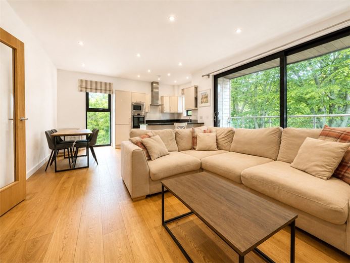 2 bedroom flat, Sparkford Road, Winchester SO22