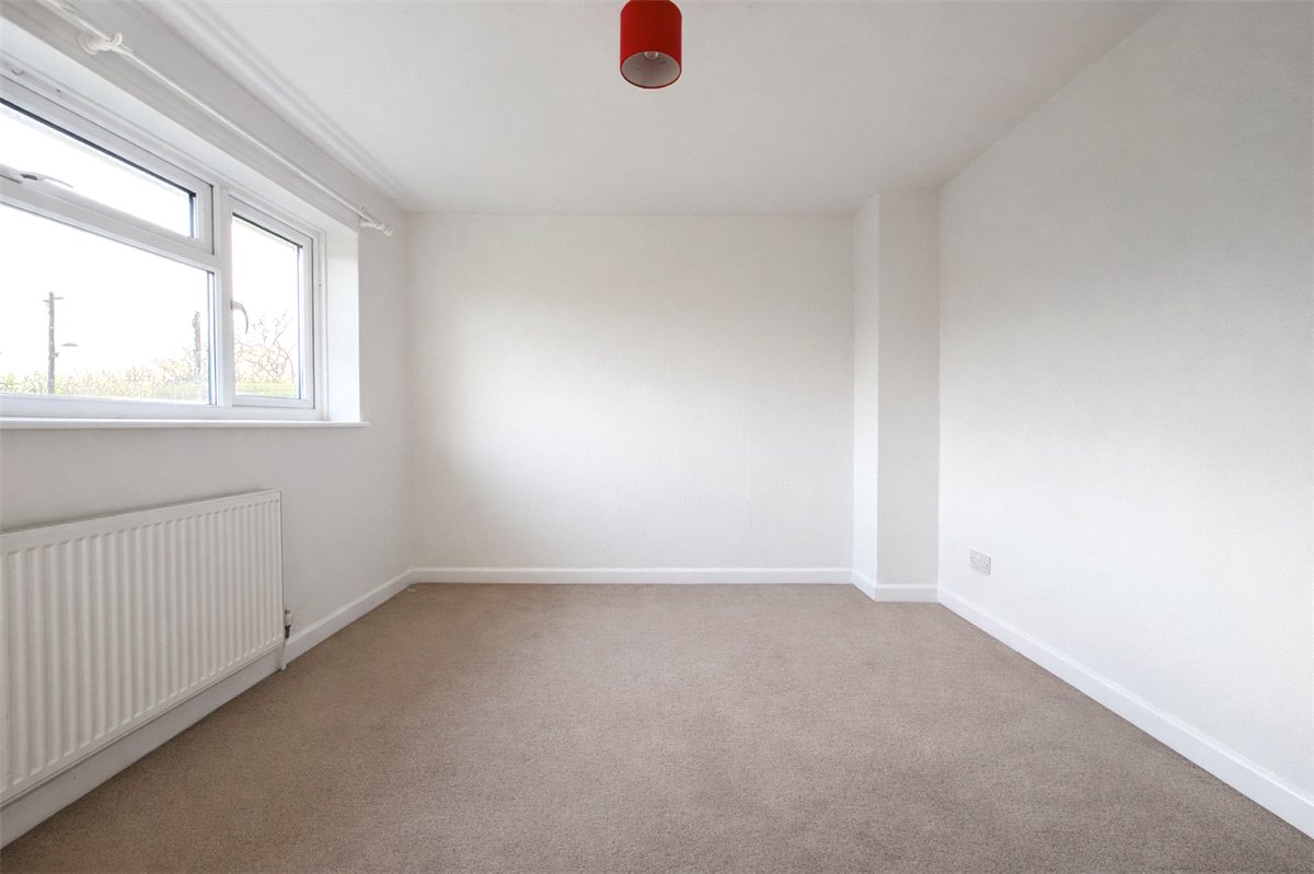 3 bedroom house, Stoke Charity Road, Kings Worthy SO21 - Under Offer