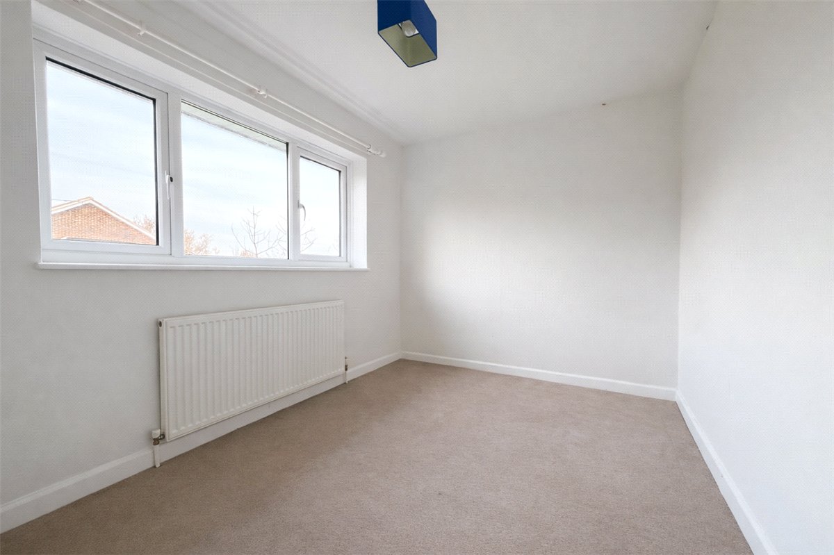 3 bedroom house, Stoke Charity Road, Kings Worthy SO21 - Under Offer