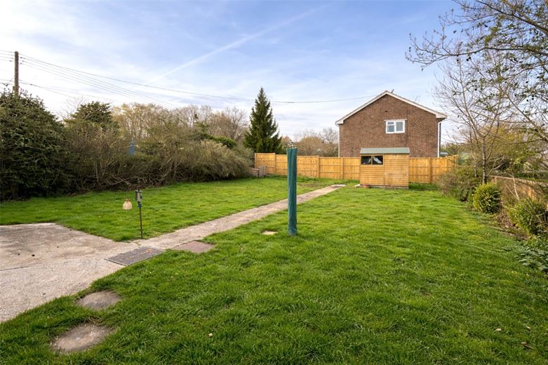 3 bedroom house, Stoke Charity Road, Kings Worthy SO21 - Under Offer