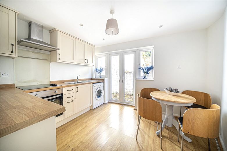 2 bedroom house, Wharf Hill, Winchester SO23 - Let Agreed