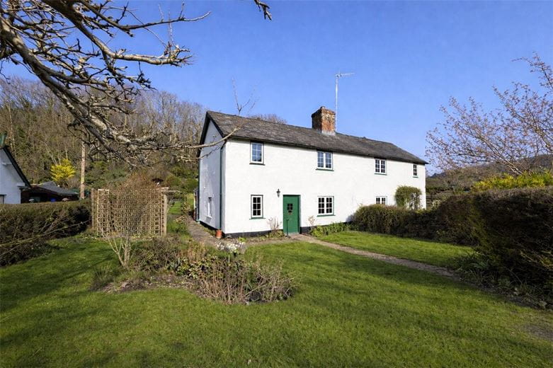 2 bedroom cottage, Winchester Street, Leckford SO20 - Let Agreed