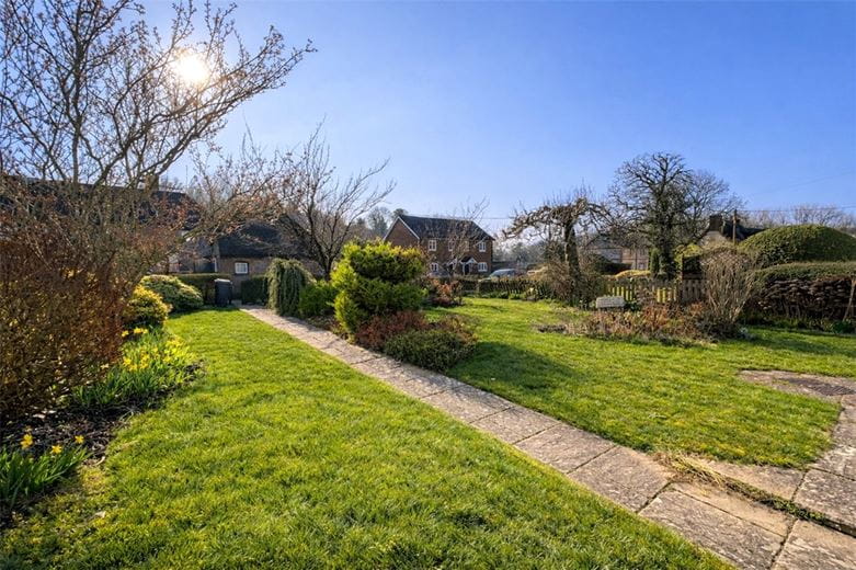 2 bedroom cottage, Winchester Street, Leckford SO20 - Let Agreed