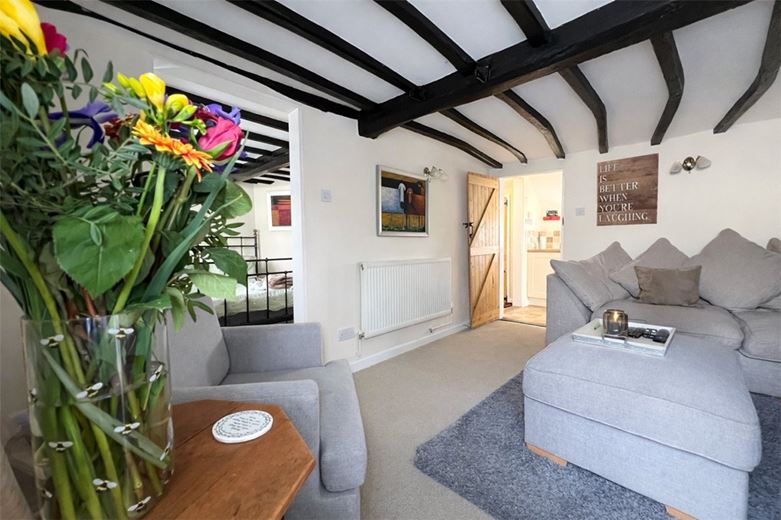 1 bedroom cottage, Longstock, Stockbridge SO20 - Let Agreed