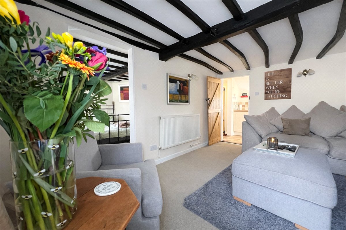 1 bedroom cottage, Longstock, Stockbridge SO20 - Let Agreed