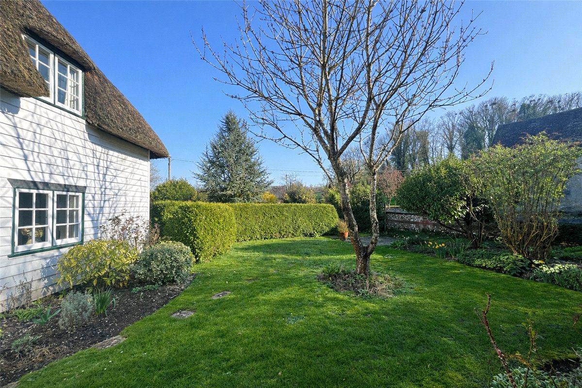 3 bedroom cottage, Leckford, Stockbridge SO20 - Let Agreed