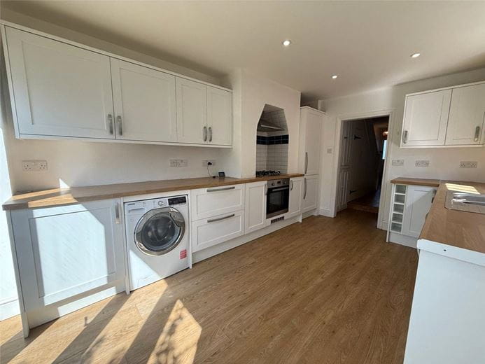 3 bedroom house, King Alfred Place, Winchester SO23 - Let Agreed