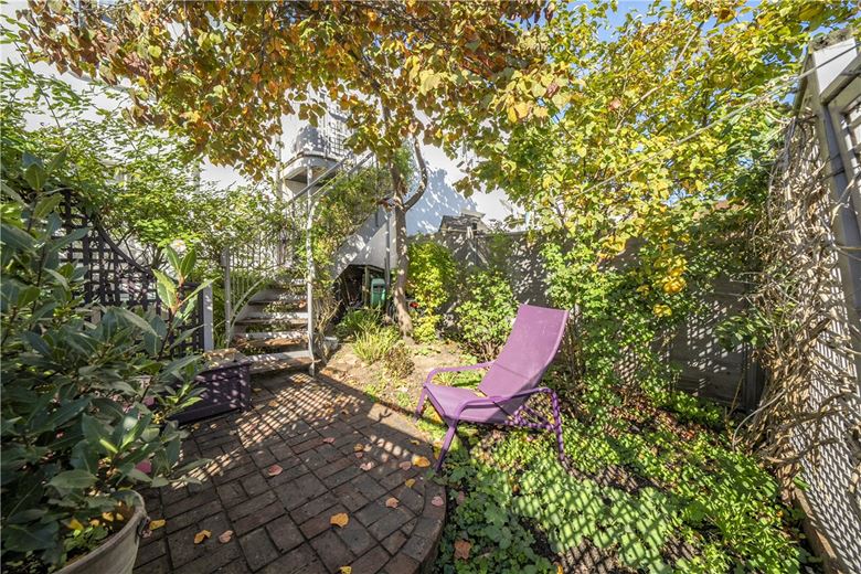 3 bedroom flat, Hyde Street, Winchester SO23 - Available