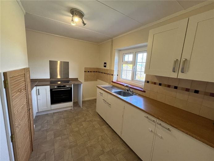 3 bedroom house, Weston Lane, Weston Colley SO21