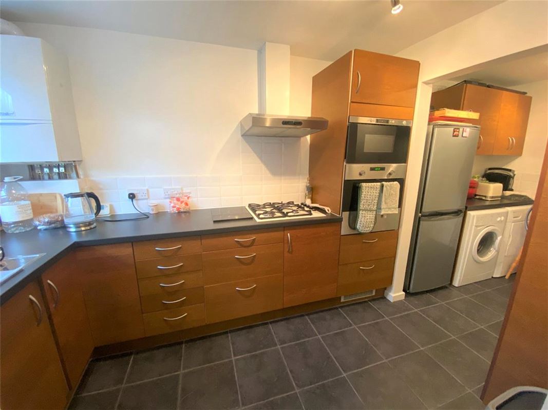 2 bedroom flat, Lantern Court, Christchurch Road SO23