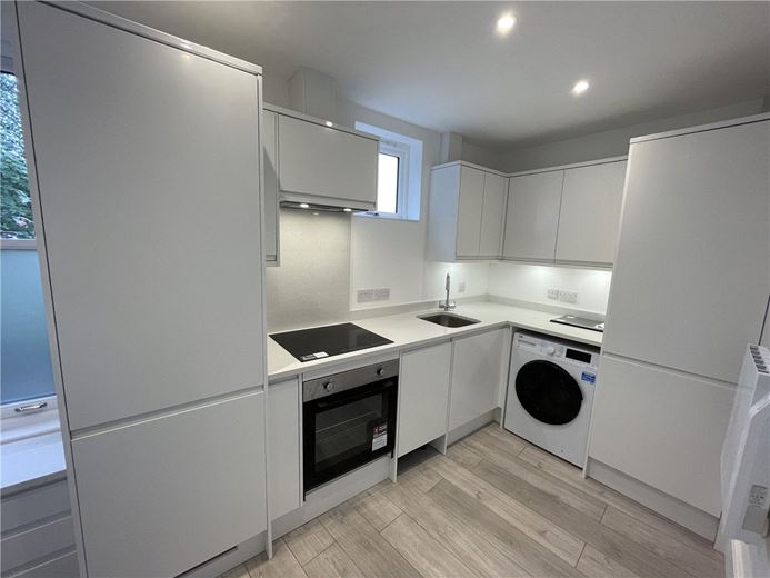 2 bedroom flat, City Road, Winchester SO23 - Available